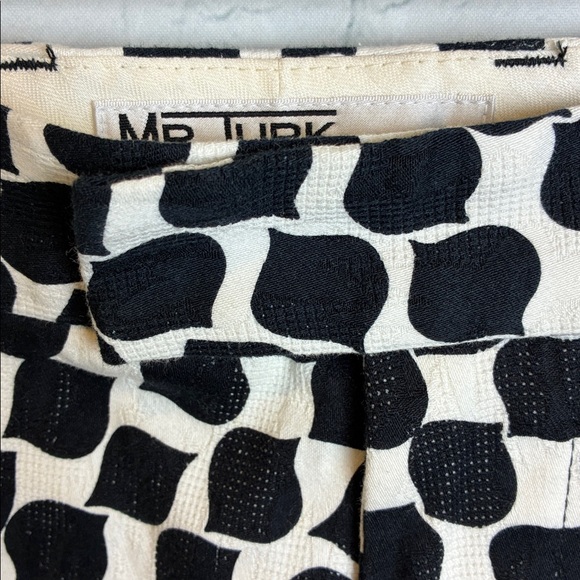 Mr Turk Shorts Black & White Mod Geometric Pattern 32” 6” Inseam Resort Preppy - Picture 9 of 15